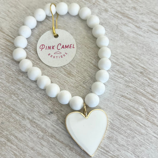 Shell & White Heart Charm Bracelet